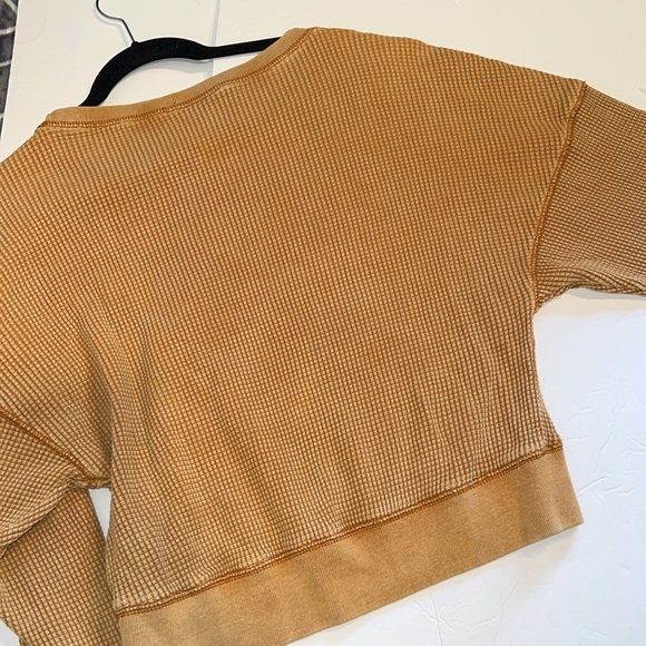 Out From Under Urban Outfitters Sweater Womens Small Brown Cropped Drop Sleeve - Picture 6 of 9